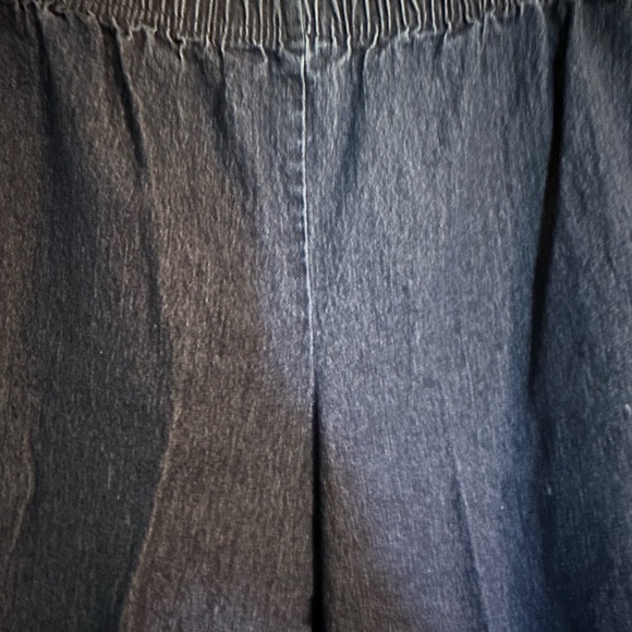 Just My Size Dark Blue Capris - Picture 6 of 8